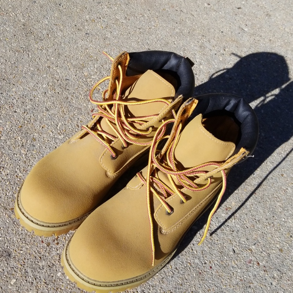 Mens boots